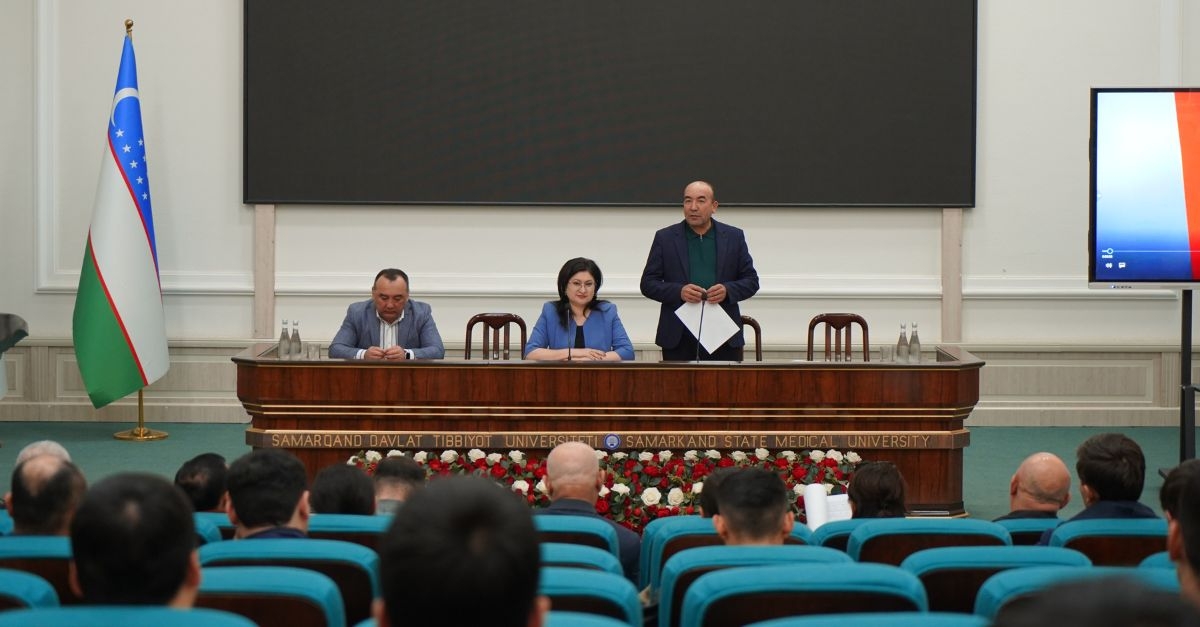 Meeting with students from the Kushrabad district 